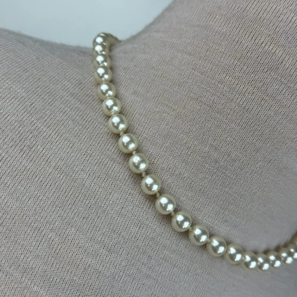 Vintage Faux Pearl Beaded Necklace Knotted 18